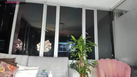 Snapshot of megann__sweet chatting on 03.06.25 Mara online show from 03.06.25