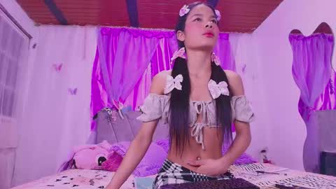 Snapshot of meganrouss7 chatting on 10.14.25 Megan online show from 10.14.25