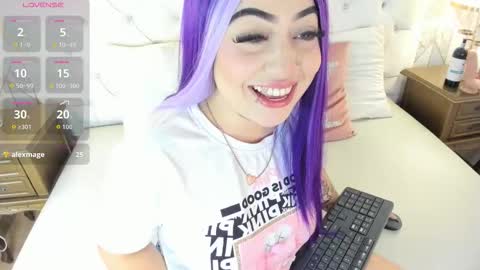 Megan online show from 09.21.25