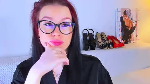 Snapshot of meganstones chatting on 12.13.25 Megan online show from 12.13.25