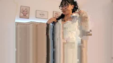 meganswet_ online show from 04.16.26