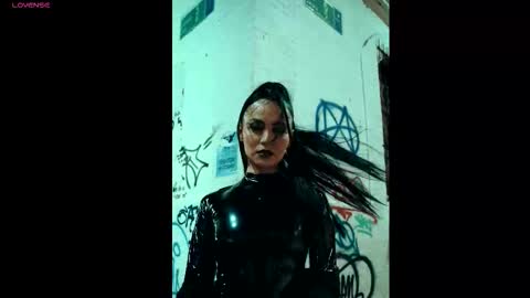 Megan online show from 11.21.25