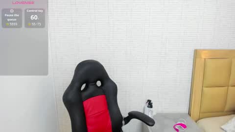 M E G A N  online show from 09.19.25