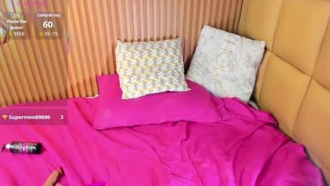 M E G A N  online show from 10.11.25