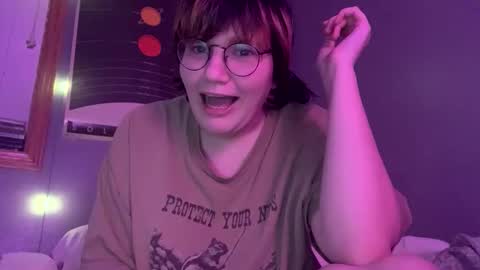 Megeggs online show from 10.20.25