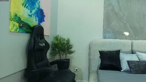 MEGGAN LUXX online show from 08.03.26
