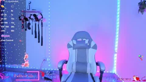 Snapshot of meggan_millerr chatting on 02.11.26 online show from 02.11.26