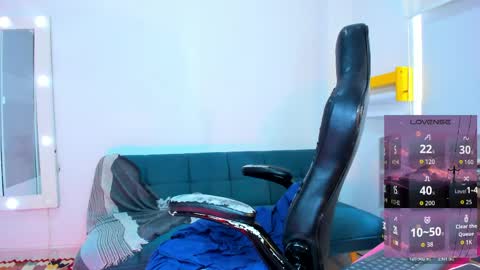 Juli online show from 04.13.26