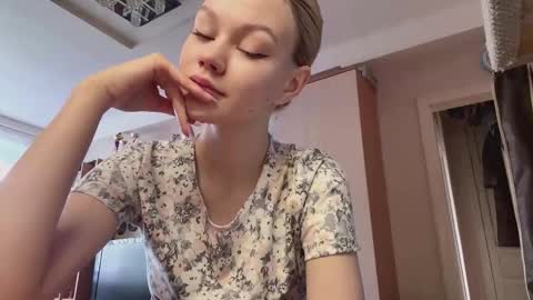 Mia online show from 02.23.26