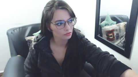 Snapshot of meghan_cherrys chatting on 02.11.25 meghan online show from 02.11.25