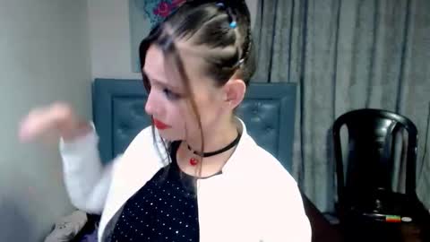 Snapshot of meghan_cherrys chatting on 02.18.26 meghan online show from 02.18.26