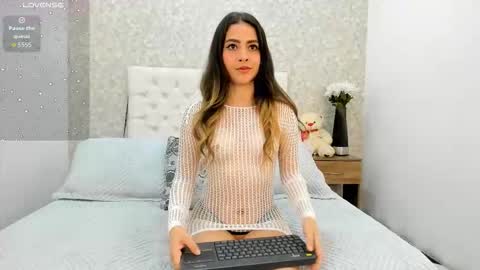 Snapshot of meghansamuels chatting on 10.24.25 meghansamuels online show from 10.24.25