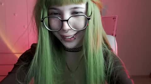 Snapshot of meitenshi chatting on 03.07.25 mori3 online show from 03.07.25