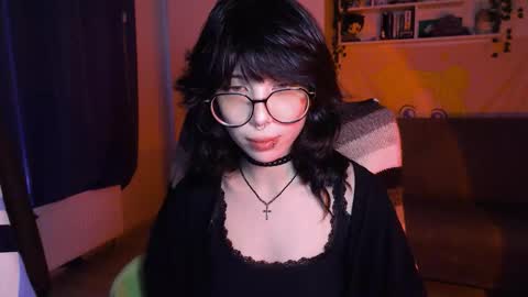 Snapshot of meitenshi chatting on 10.02.25 mori3 online show from 10.02.25