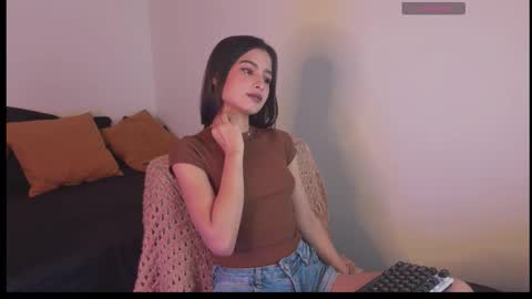 mel0dy_cute online show from 10.08.25
