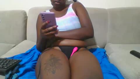 pretty online show from 03.02.25