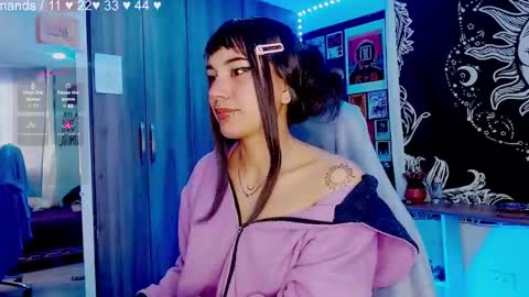 Melissa  -  -  Please help me to reach 100 thumbs up online show from 01.08.25