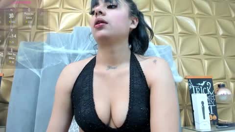 Snapshot of melani_dream chatting on 10.11.25 Melani online show from 10.11.25