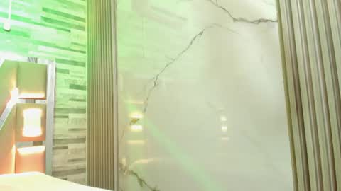 Snapshot of melani_rousee chatting on 07.25.26 Melani online show from 07.25.26