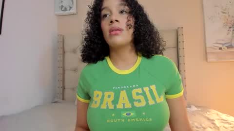 melania_xtreme online show from 11.20.25