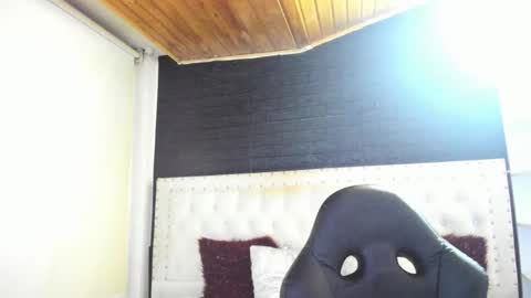 Snapshot of melanie_hh chatting on 03.02.25 Melanie online show from 03.02.25