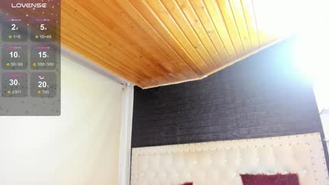 Snapshot of melanie_hh chatting on 03.09.25 Melanie online show from 03.09.25