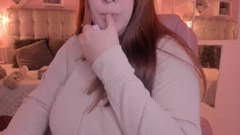 Snapshot of melanie_hh chatting on 10.06.25 Melanie online show from 10.06.25