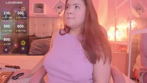 Snapshot of melanie_hh chatting on 10.18.25 Melanie online show from 10.18.25