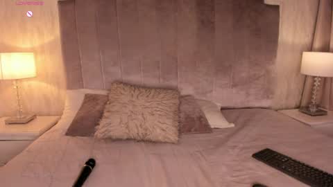 Melanie online show from 04.11.26