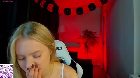 Melanie online show from 10.26.25