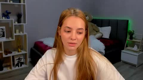 MelanieAlves online show from 11.12.25