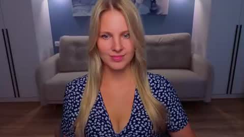 Melanie Bennett online show from 07.11.26