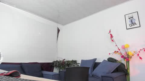 Snapshot of melaniie_roussel chatting on 11.13.25 melaniie_roussel online show from 11.13.25