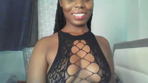 Snapshot of melanin_sassy96 chatting on 12.07.24 bad lil shawry online show from 12.07.24