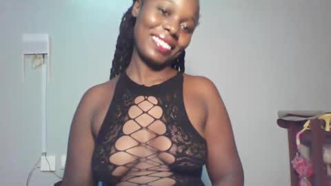 Snapshot of melanin_sassy96 chatting on 12.17.24 bad lil shawry online show from 12.17.24