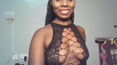 Snapshot of melanin_sassy96 chatting on 12.17.24 bad lil shawry online show from 12.17.24