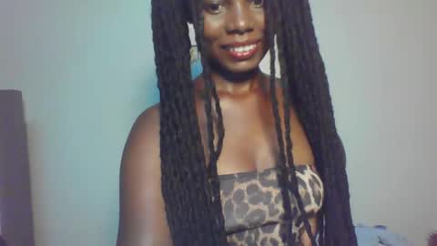Snapshot of melanin_sassy96 chatting on 01.11.25 bad lil shawry online show from 01.11.25