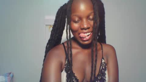 Snapshot of melanin_sassy96 chatting on 01.14.25 bad lil shawry online show from 01.14.25