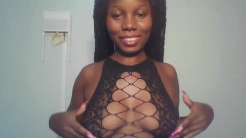 Snapshot of melanin_sassy96 chatting on 01.24.25 bad lil shawry online show from 01.24.25