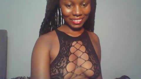 Snapshot of melanin_sassy96 chatting on 01.25.25 bad lil shawry online show from 01.25.25