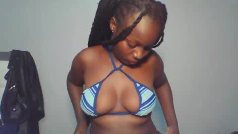 Snapshot of melanin_sassy96 chatting on 01.26.25 bad lil shawry online show from 01.26.25