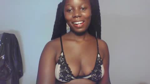 Snapshot of melanin_sassy96 chatting on 01.27.25 bad lil shawry online show from 01.27.25
