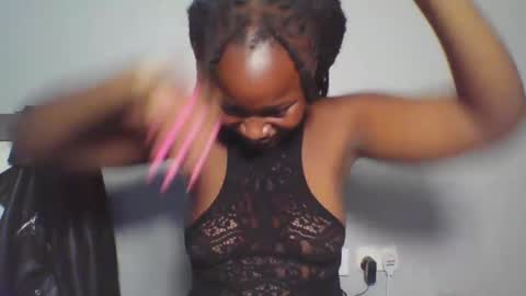 Snapshot of melanin_sassy96 chatting on 01.30.25 bad lil shawry online show from 01.30.25