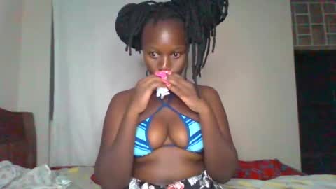 Snapshot of melanin_sassy96 chatting on 02.12.25 bad lil shawry online show from 02.12.25