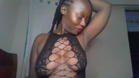 Snapshot of melanin_sassy96 chatting on 02.15.25 bad lil shawry online show from 02.15.25