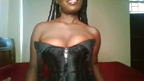 Snapshot of melanin_sassy96 chatting on 03.09.25 bad lil shawry online show from 03.09.25
