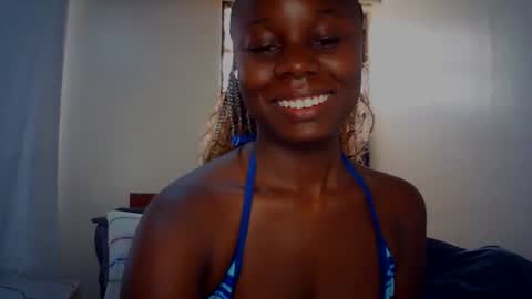 Snapshot of melanin_sassy96 chatting on 09.26.25 bad lil shawry online show from 09.26.25