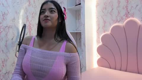Melani Rooss  online show from 09.18.25