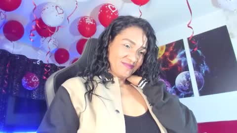 Snapshot of melannia_hills chatting on 02.18.25 melannia_hills online show from 02.18.25