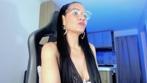 Snapshot of melannia_hills chatting on 03.11.25 melannia_hills online show from 03.11.25